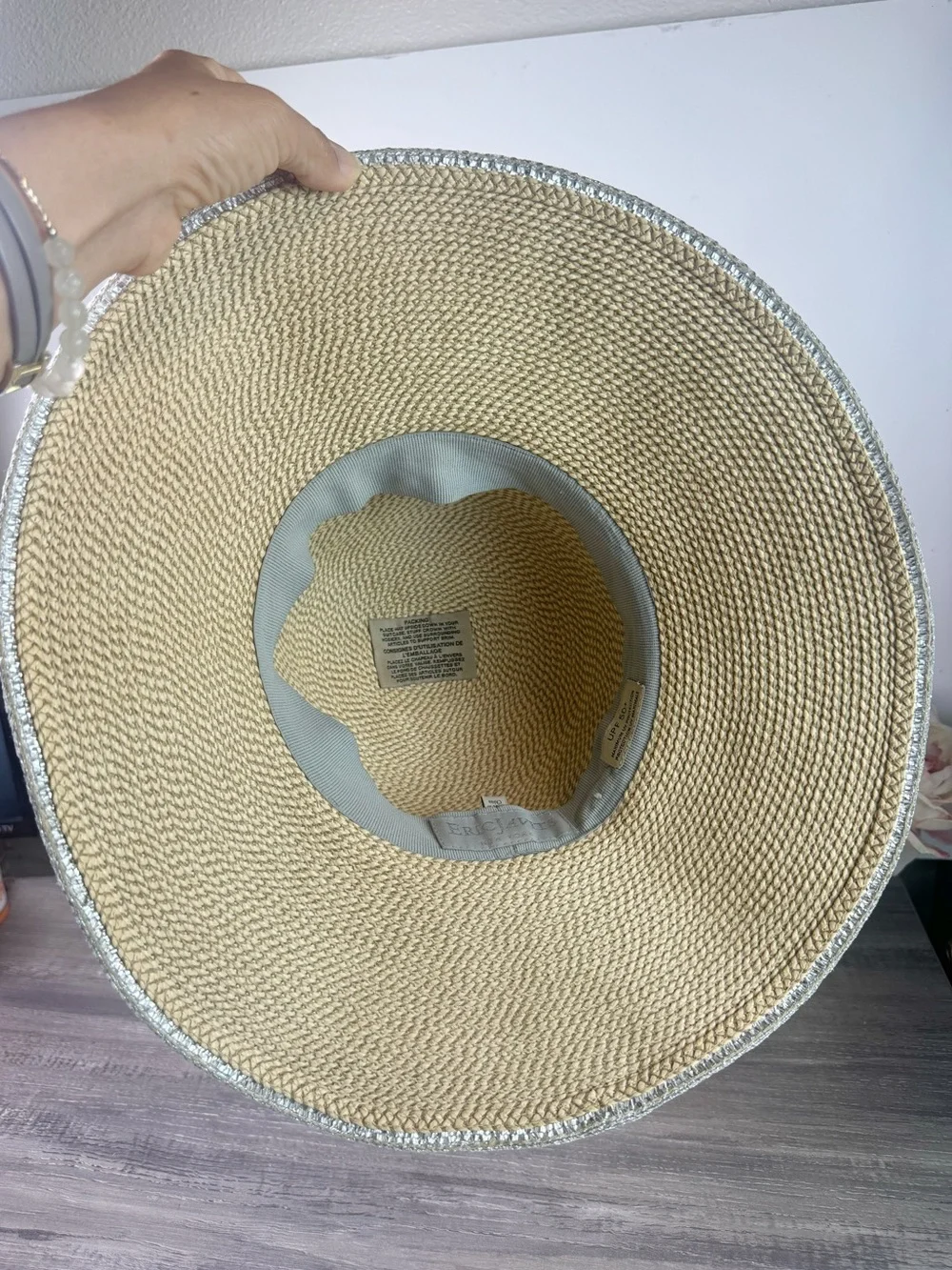 Eric Javits Hampton Limited Edition Full Coverage Peanut.Silver Squishee Hat